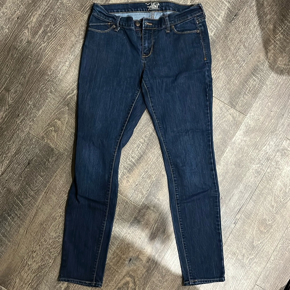Old Navy jeans “The Flirt”